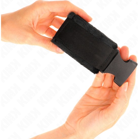 Kink Wrist Restraint KINK - NYLON BIND HOOK&LOOP WRIST RESTRAINTS RED-BLACK MODEL 1 AJDUSTABLE 25-35 CM X 6 CM