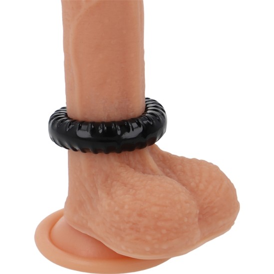 Powering SUPER FLEXIBLE AND RESISTANT PENIS RING 4.5CM PR07 melns