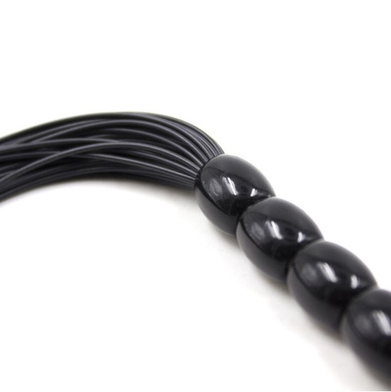 Ohmama Fetish RIBBED SILICONE HANDLE FLOGGER 22 CM