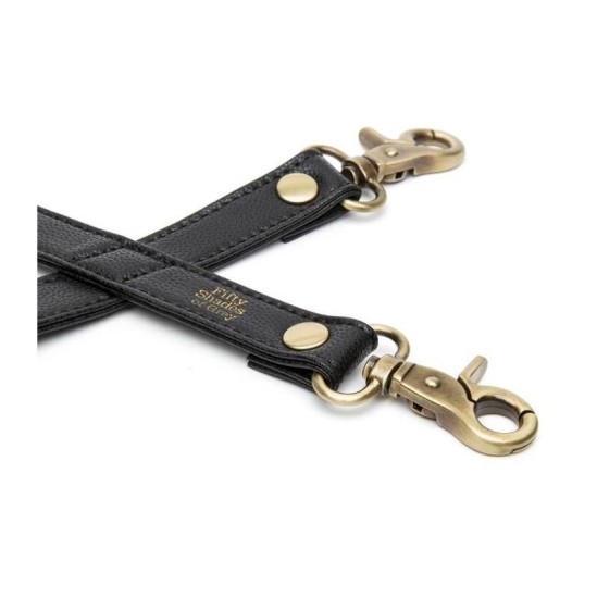 Fifty Shades Of Grey Piesiets jums Sintētiskās ādas Hogtie