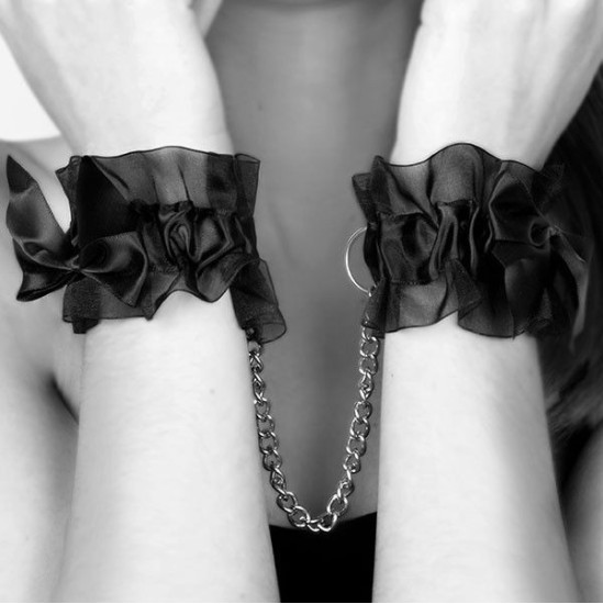 Bijoux Indiscrets FROU FROU ORGANZA HANDCUFFS