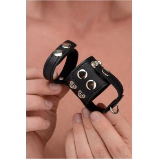 Xr - Strict RING WITH BLACK TESTICLES HARNESS